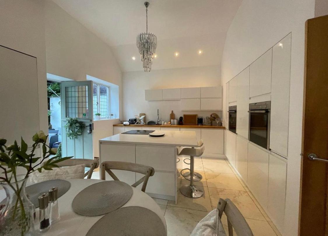Thornton House Private Country House Thornton Hough Entire House Sleeps 6 Wirral Exterior foto